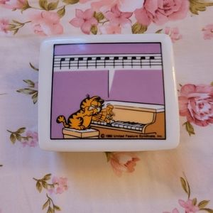 Garfield Trinket Box